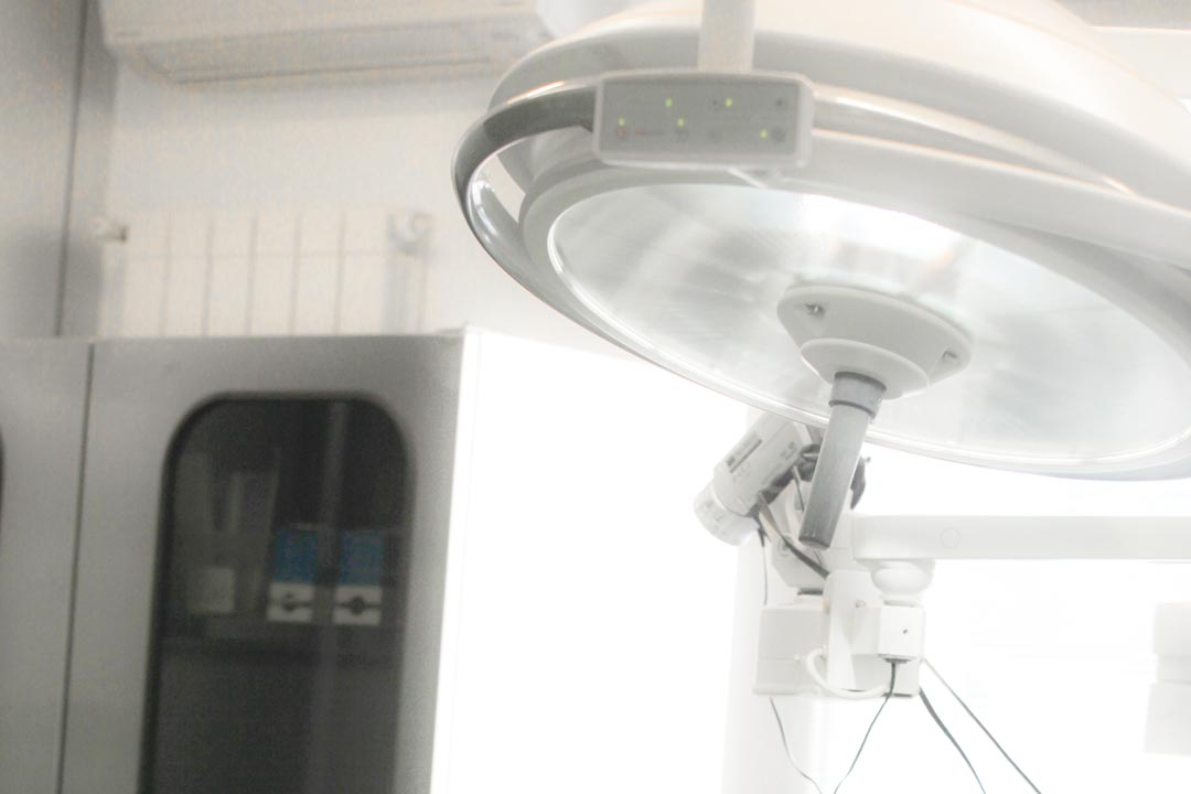 lampada scialitica | Studio dentistico a Brescia | Studio dentistico Soardi